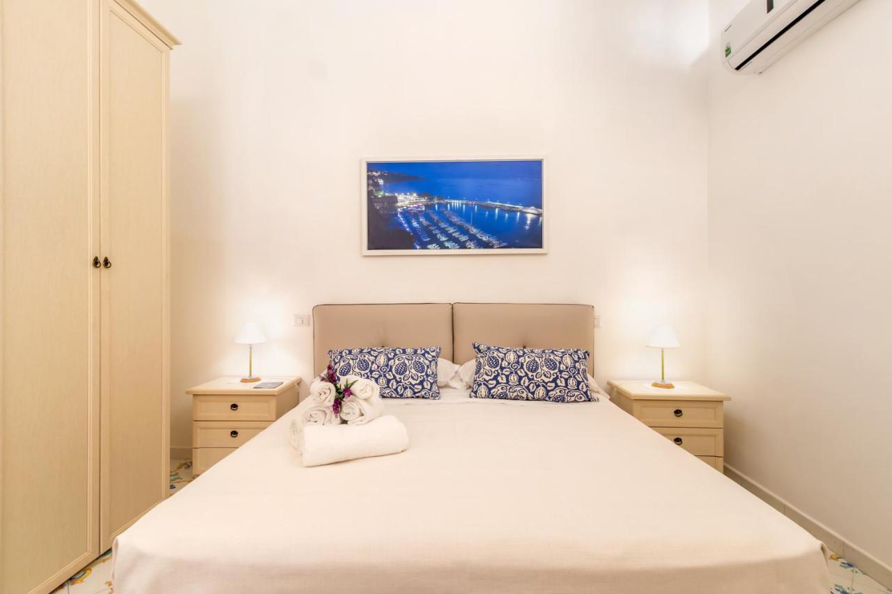 Comfy Apt 4 Sleeps Right In The Centre Sorrento Exterior foto