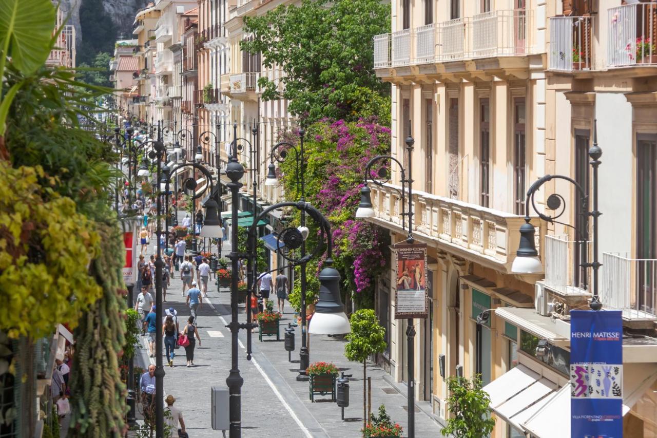 Comfy Apt 4 Sleeps Right In The Centre Sorrento Exterior foto