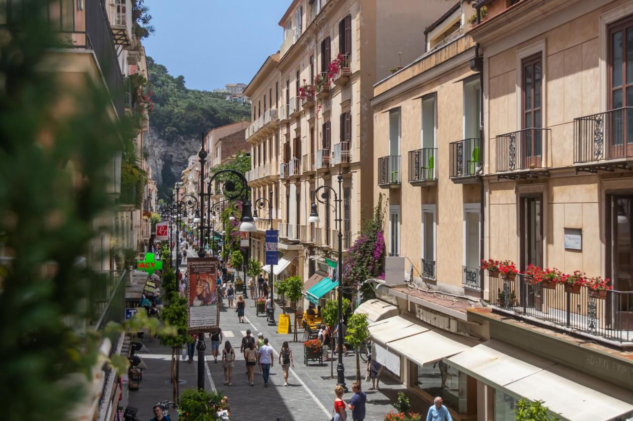 Comfy Apt 4 Sleeps Right In The Centre Sorrento Exterior foto